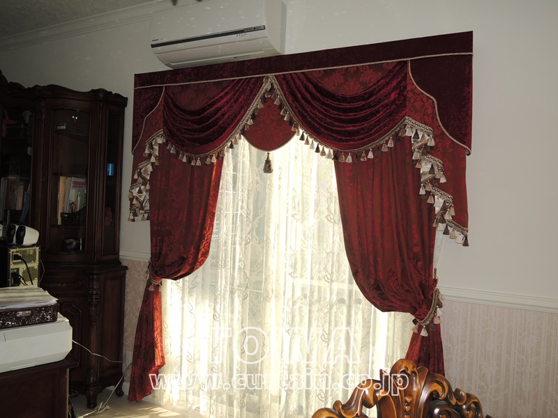 ゴージャスの極み！赤とゴールドのカーテン♪ - 素敵なカーテン - 埼玉